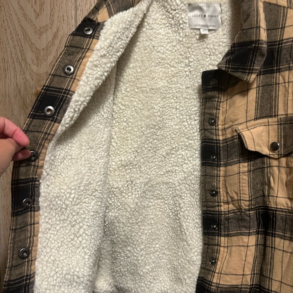 NWOT Lucky brand, sherpa lined plaid shacket - Picture 6 of 7